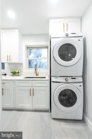 617 GREENBRIER DR, Silver Spring, MD 20910