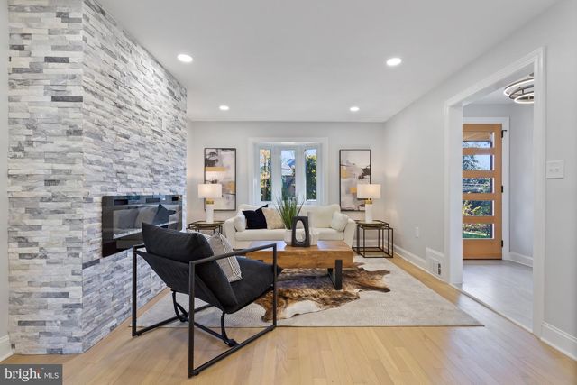 617 GREENBRIER DR, Silver Spring, MD 20910