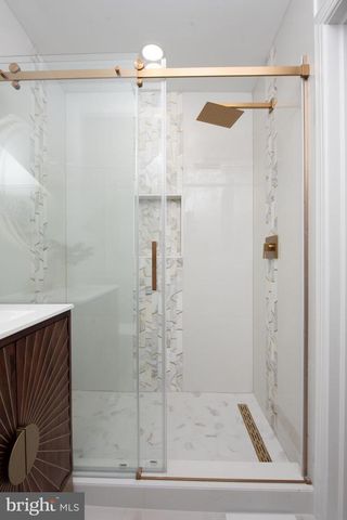 617 GREENBRIER DR, Silver Spring, MD 20910