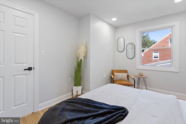 617 GREENBRIER DR, Silver Spring, MD 20910