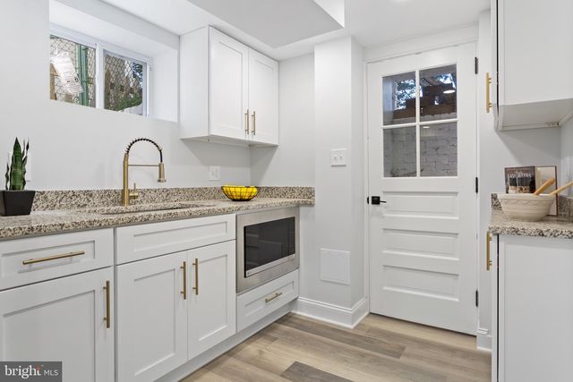 617 GREENBRIER DR, Silver Spring, MD 20910