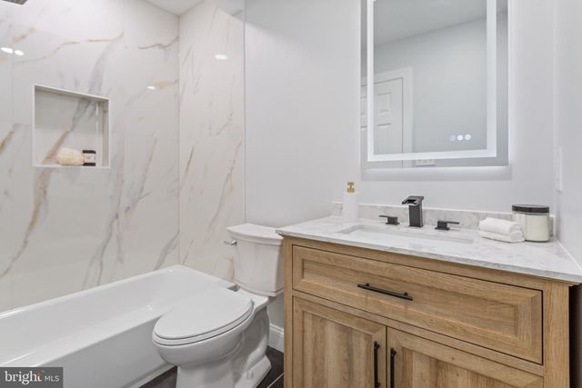 617 GREENBRIER DR, Silver Spring, MD 20910