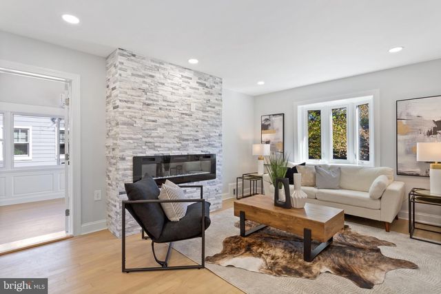 617 GREENBRIER DR, Silver Spring, MD 20910