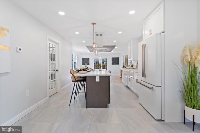 617 GREENBRIER DR, Silver Spring, MD 20910