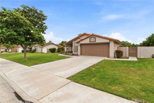 11034 Sierra Tree Lane, Riverside, CA 92505