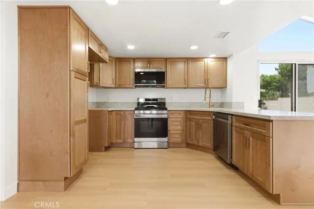 11034 Sierra Tree Lane, Riverside, CA 92505