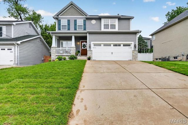 10465 Savannah Avenue, St Louis, MO 63131