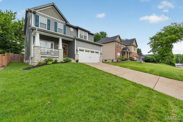 10465 Savannah Avenue, St Louis, MO 63131