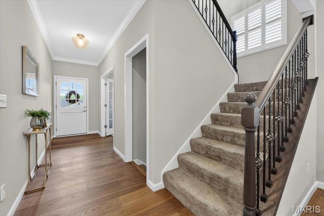 10465 Savannah Avenue, St Louis, MO 63131
