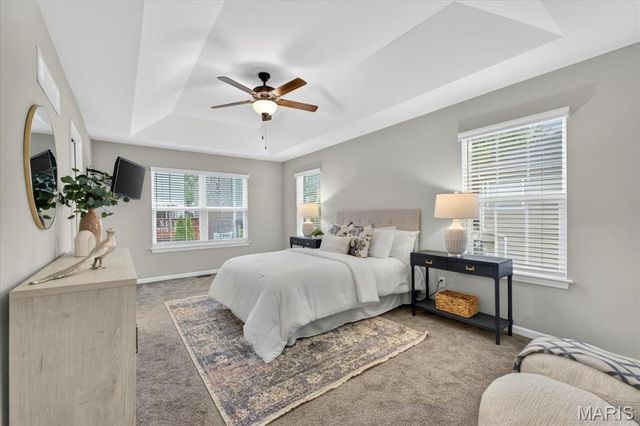 10465 Savannah Avenue, St Louis, MO 63131