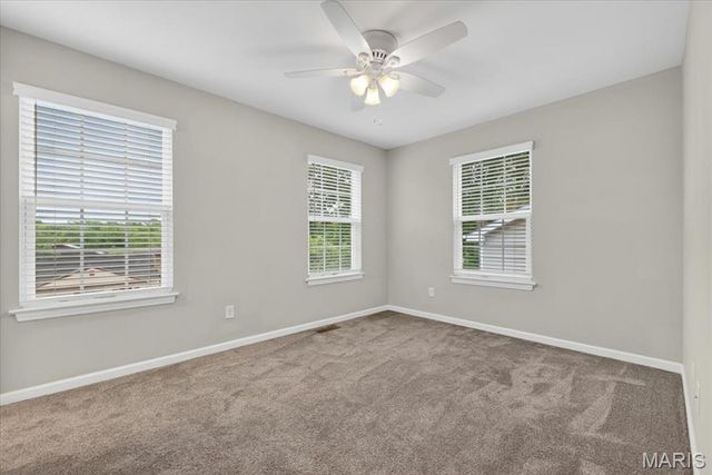 10465 Savannah Avenue, St Louis, MO 63131