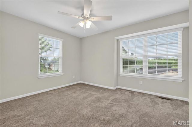 10465 Savannah Avenue, St Louis, MO 63131