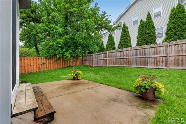 10465 Savannah Avenue, St Louis, MO 63131