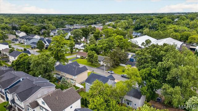 10465 Savannah Avenue, St Louis, MO 63131
