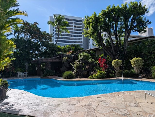 1525 Wilder Avenue 1004, Honolulu, HI 96822