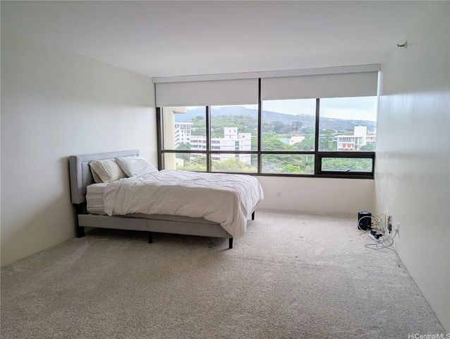 1525 Wilder Avenue 1004, Honolulu, HI 96822