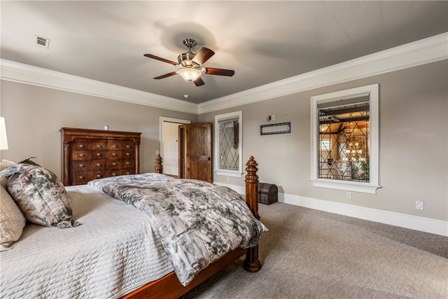 3800 W Norwood Place, Fayetteville, AR 72704