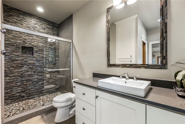 3800 W Norwood Place, Fayetteville, AR 72704