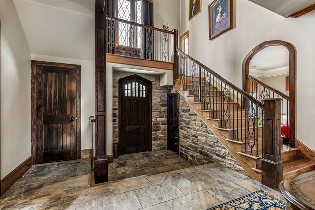 3800 W Norwood Place, Fayetteville, AR 72704