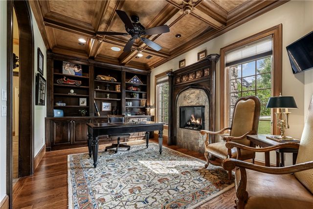 3800 W Norwood Place, Fayetteville, AR 72704