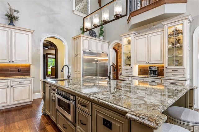 3800 W Norwood Place, Fayetteville, AR 72704