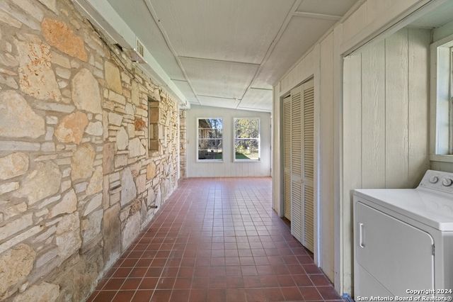 6268 Highway 27, Center Point, TX 78010