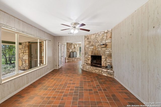 6268 Highway 27, Center Point, TX 78010