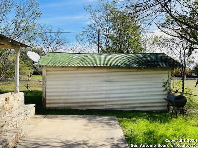 6268 Highway 27, Center Point, TX 78010