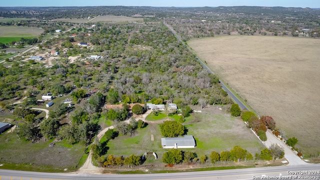 6268 Highway 27, Center Point, TX 78010