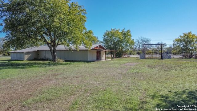 6268 Highway 27, Center Point, TX 78010