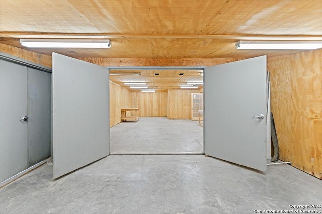 6268 Highway 27, Center Point, TX 78010