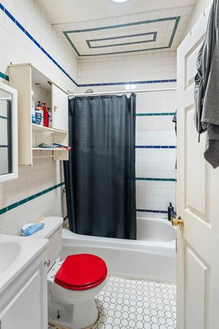 2539 S Sawyer Avenue, Chicago, IL 60623