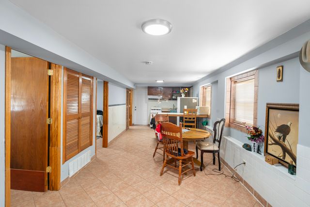 2539 S Sawyer Avenue, Chicago, IL 60623