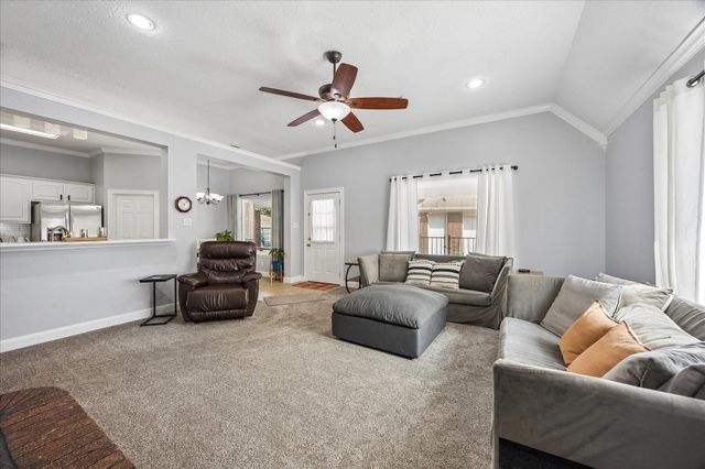 202 W Larkspur Drive, Alvin, TX 77511