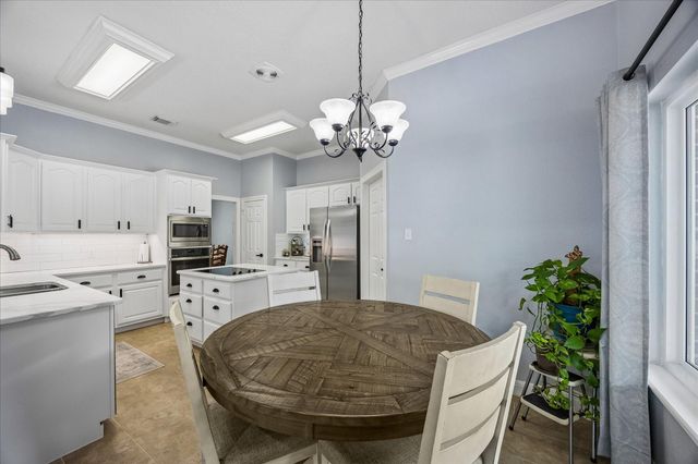 202 W Larkspur Drive, Alvin, TX 77511