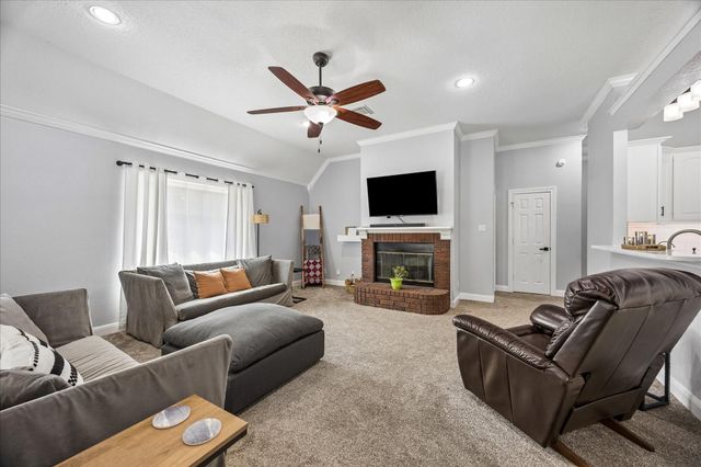 202 W Larkspur Drive, Alvin, TX 77511