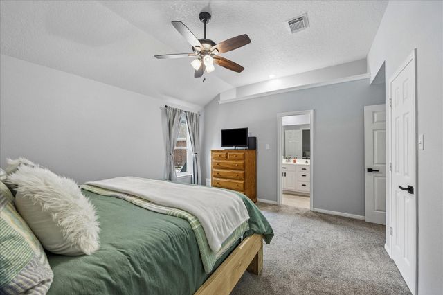 202 W Larkspur Drive, Alvin, TX 77511