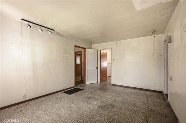 249 N 10th, Upland, CA 91786