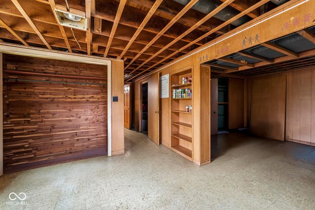 606 Debra Lane, Indianapolis, IN 46217