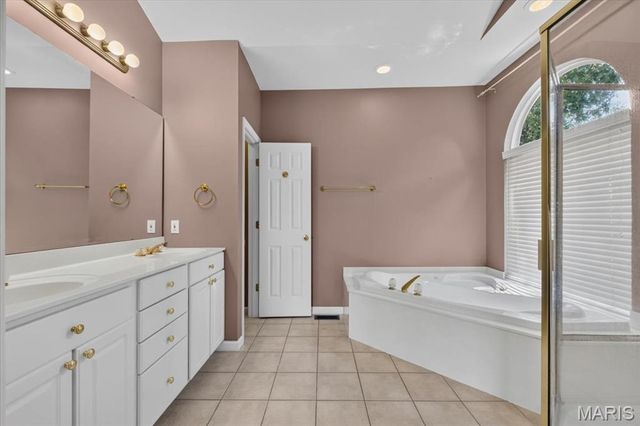 277 Larimore Valley Drive, Wildwood, MO 63005