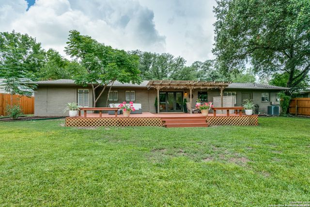 423 NORTHRIDGE DR, San Antonio, TX 78209