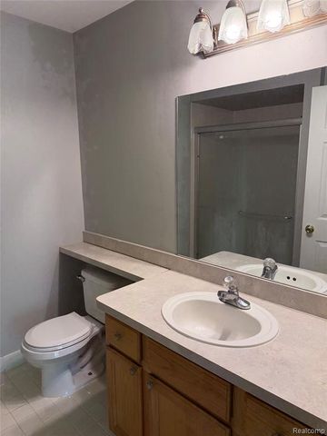 56567 Scotland Boulevard, Utica, MI 48316