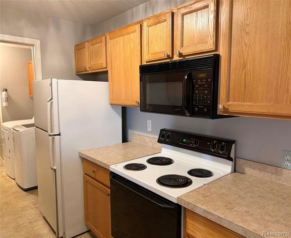 56567 Scotland Boulevard, Utica, MI 48316