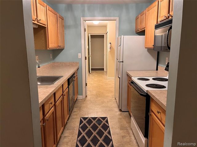 56567 Scotland Boulevard, Utica, MI 48316