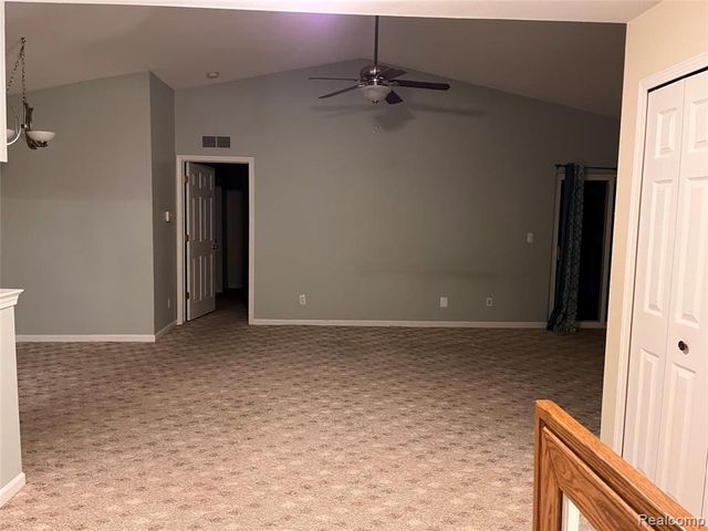 56567 Scotland Boulevard, Utica, MI 48316