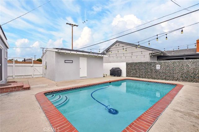 3616 N Bellflower Boulevard, Long Beach, CA 90808