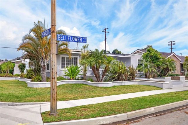 3616 N Bellflower Boulevard, Long Beach, CA 90808