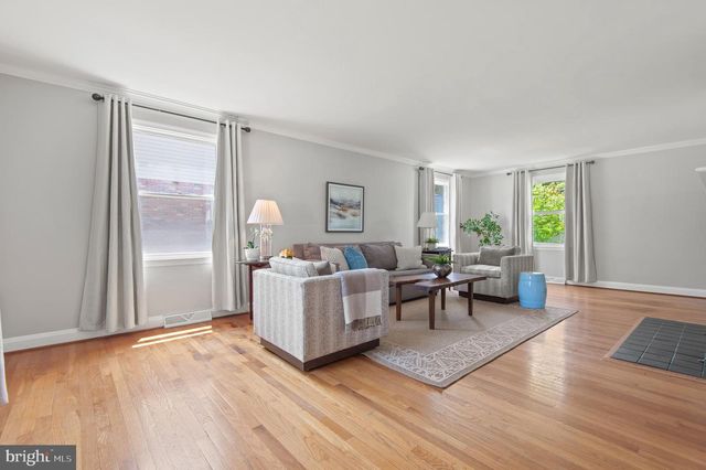 264 E PADONIA RD, Lutherville Timonium, MD 21093