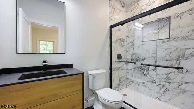 941 Beverly Dr, Westfield Town, NJ 07090