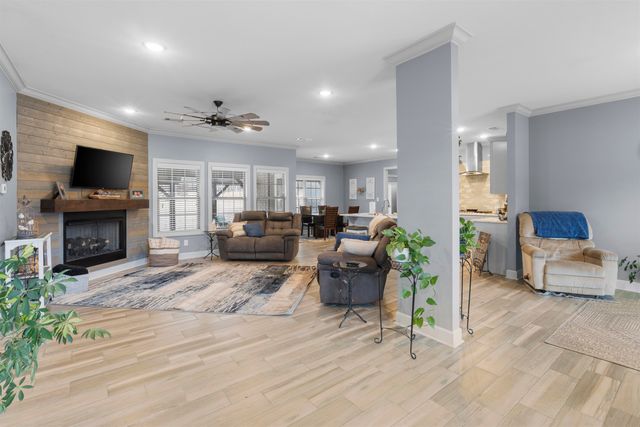 338 Sallie Lane, Melbourne, AR 72556